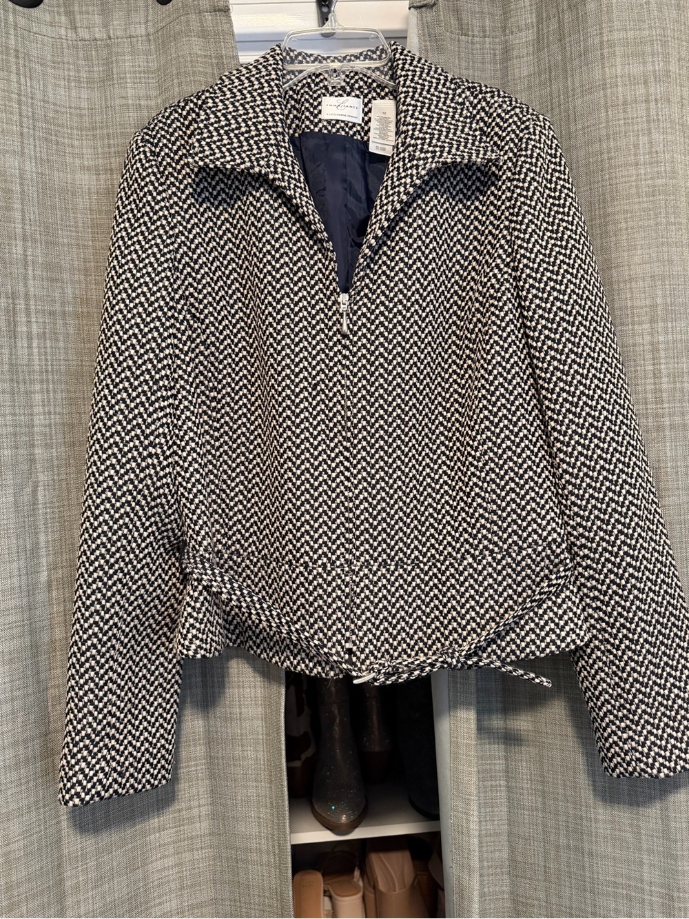 Liz Claiborne Black and White Houndstooth Jacket